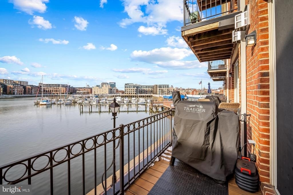 2323 Boston Street - Photo 18