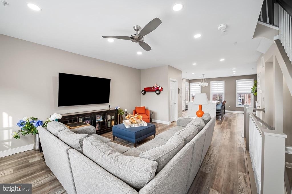 2323 Boston Street - Photo 13