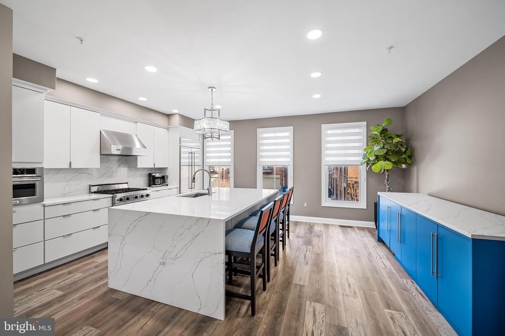2323 Boston Street - Photo 8