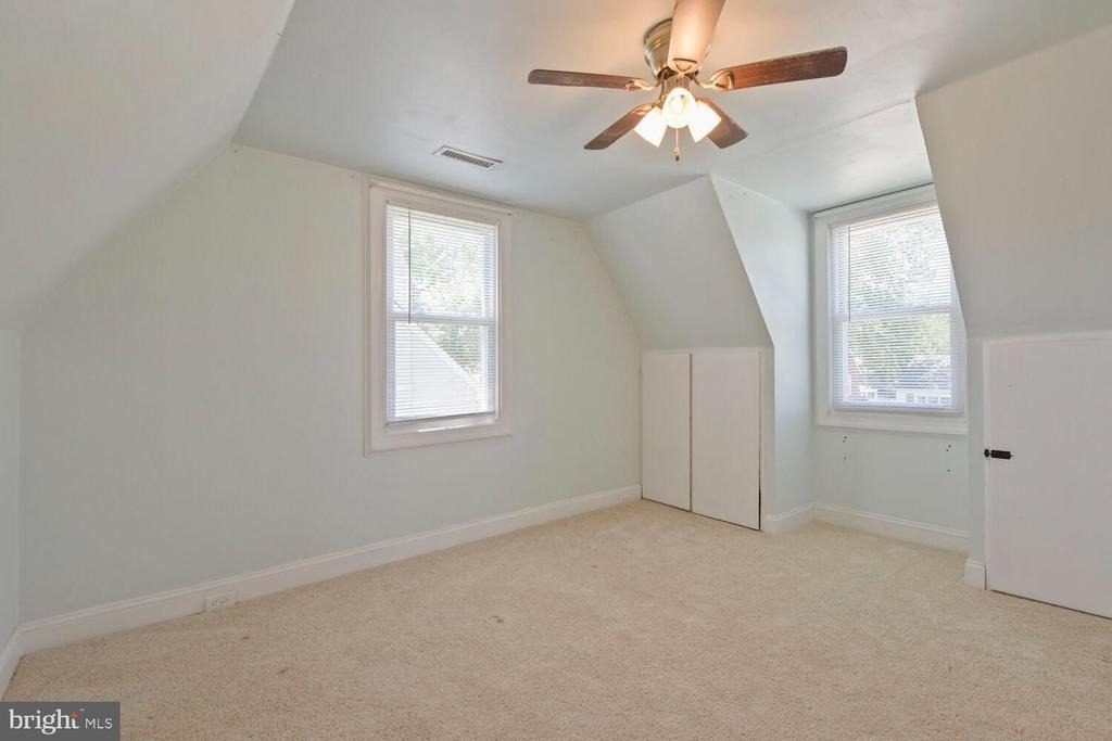 211 Lake Road - Photo 18