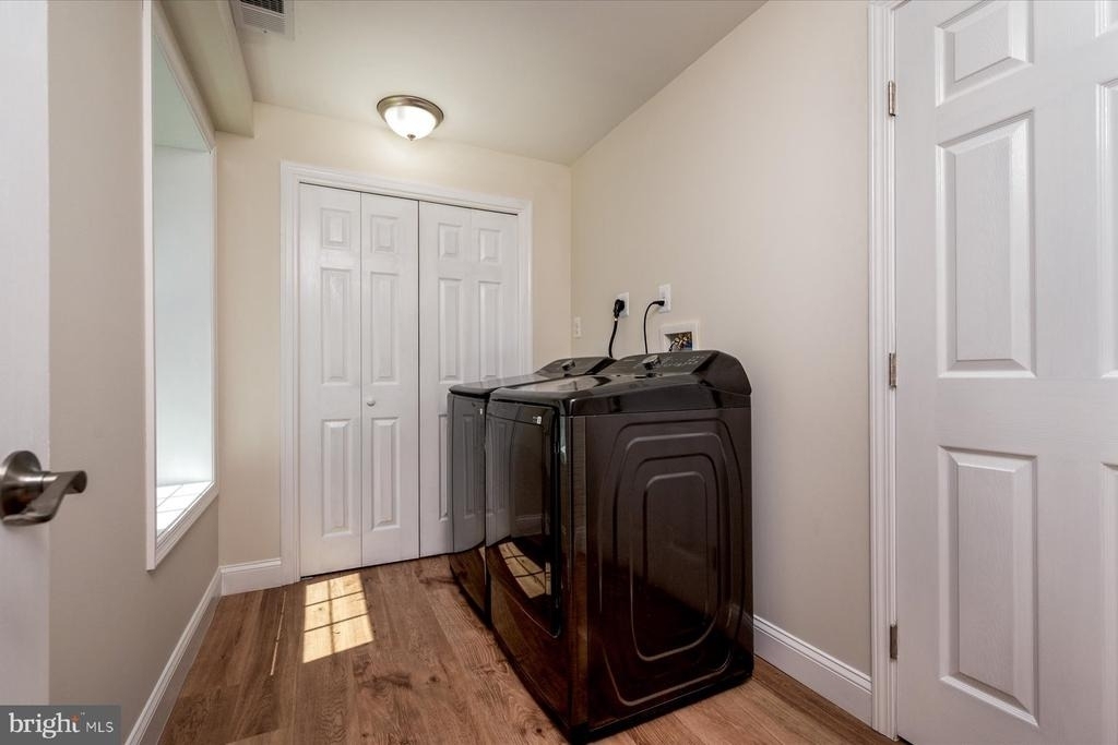 1400 Lower View Court - Photo 26