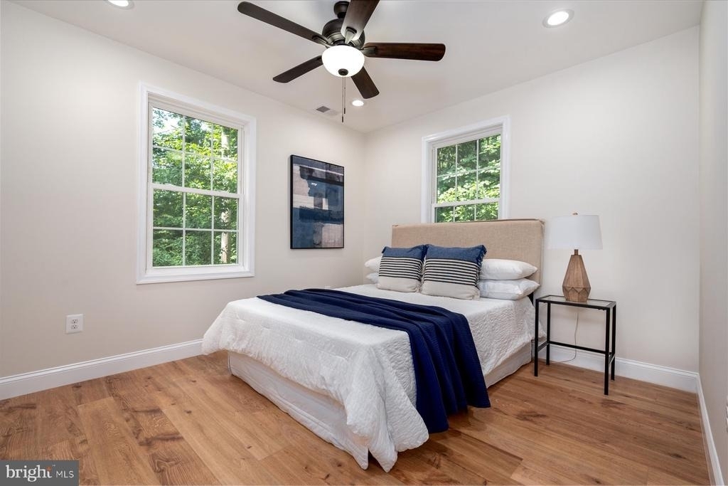 1400 Lower View Court - Photo 17