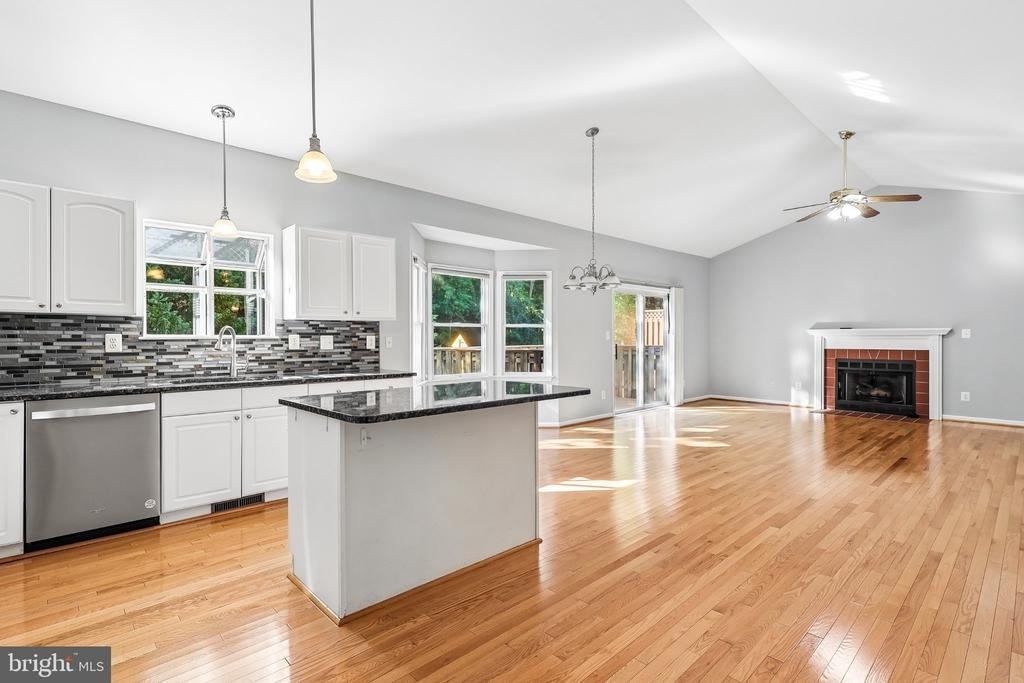 833 Mission Valley Lane - Photo 6