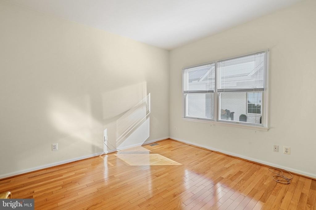 833 Mission Valley Lane - Photo 15