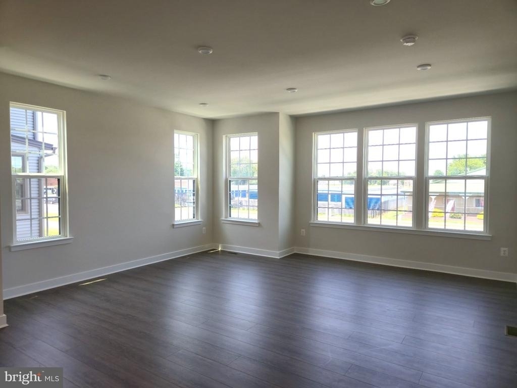 246 E Main Street - Photo 7