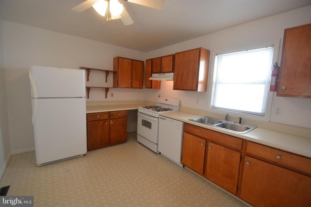 23 S Upham Street - Photo 2