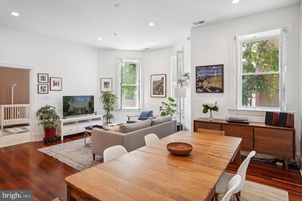 1324 Euclid Street Nw - Photo 3