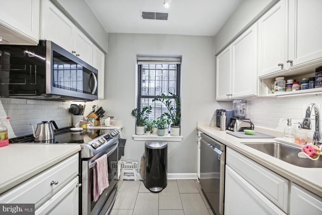 1325 13th Street Nw - Photo 15