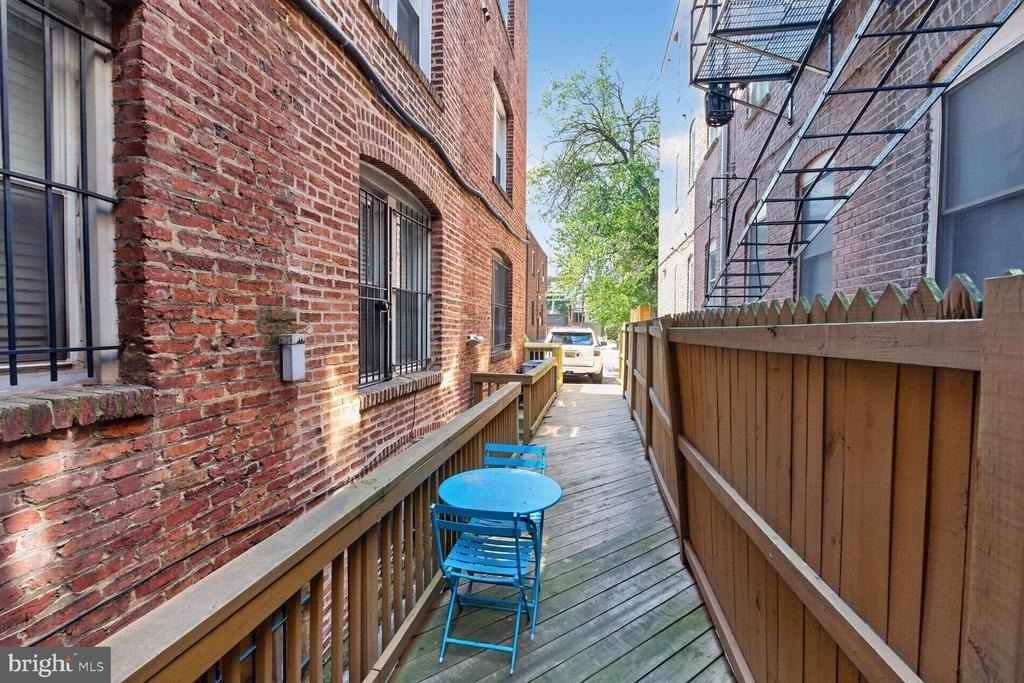 1736 18th Street Nw - Photo 20