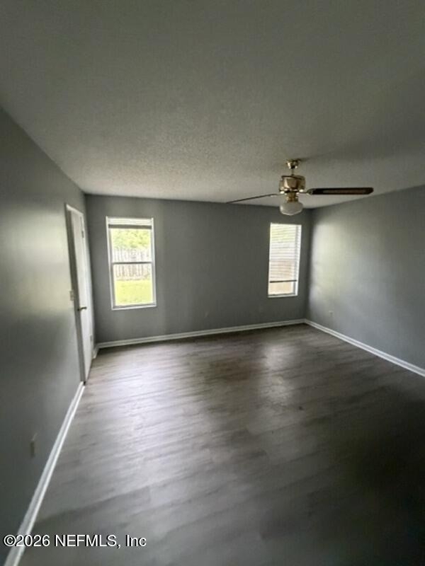 5061 Knightsbridge Circle - Photo 1