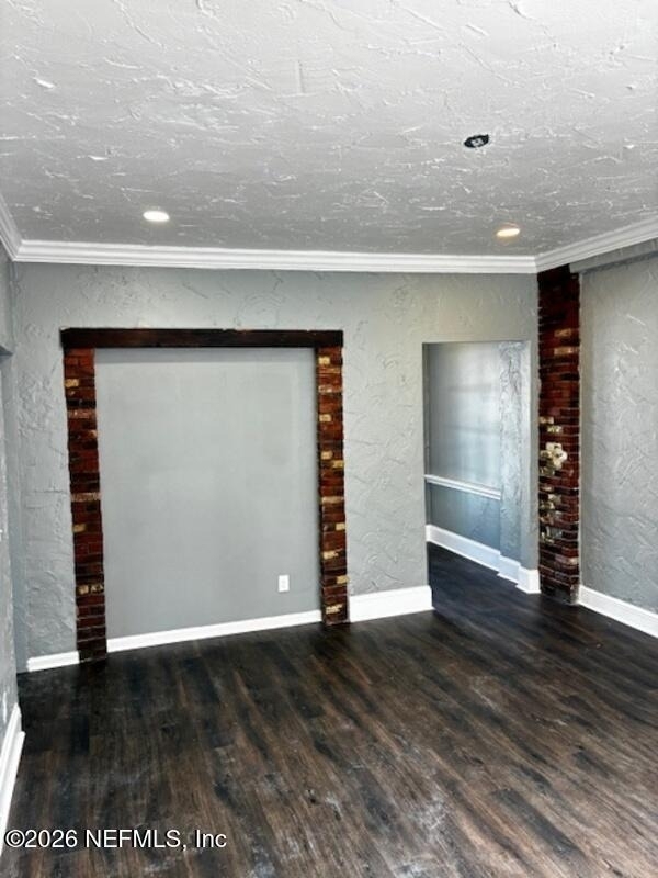 2744 Riverside Avenue - Photo 3