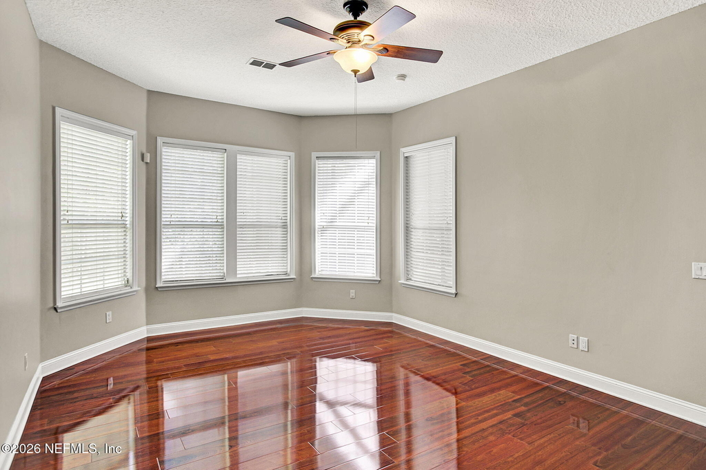 1837 Forest Glen Way - Photo 16