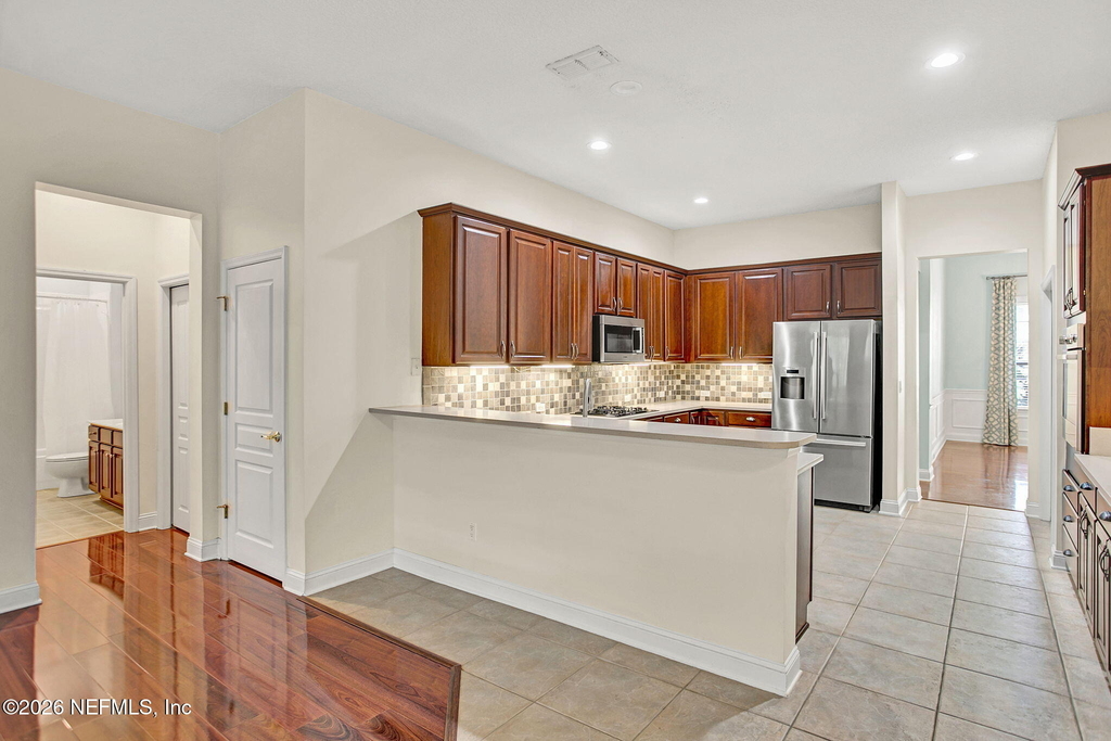 1837 Forest Glen Way - Photo 11