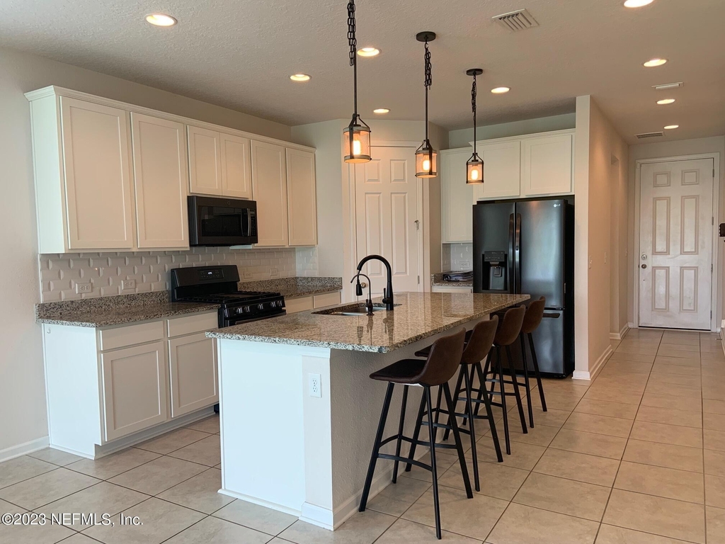 816 Redtail Lane - Photo 6