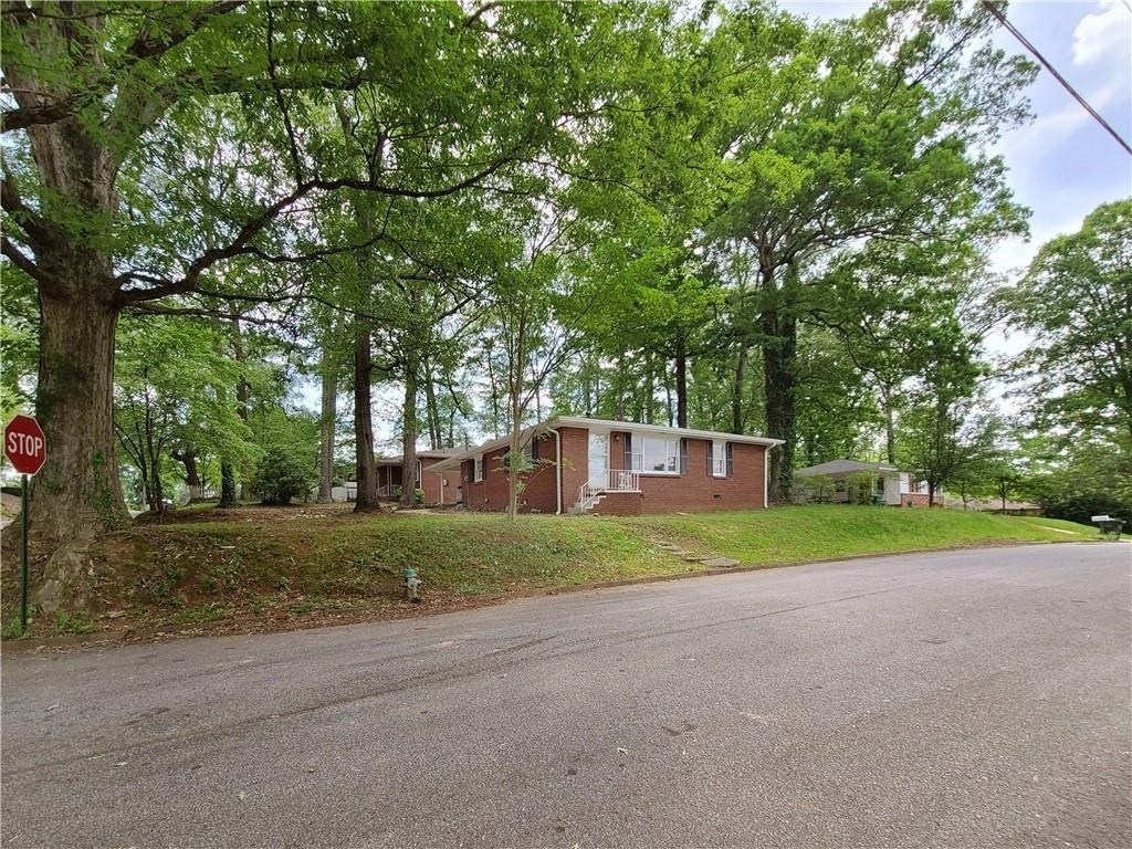3225 Forrest Hills Drive - Photo 1