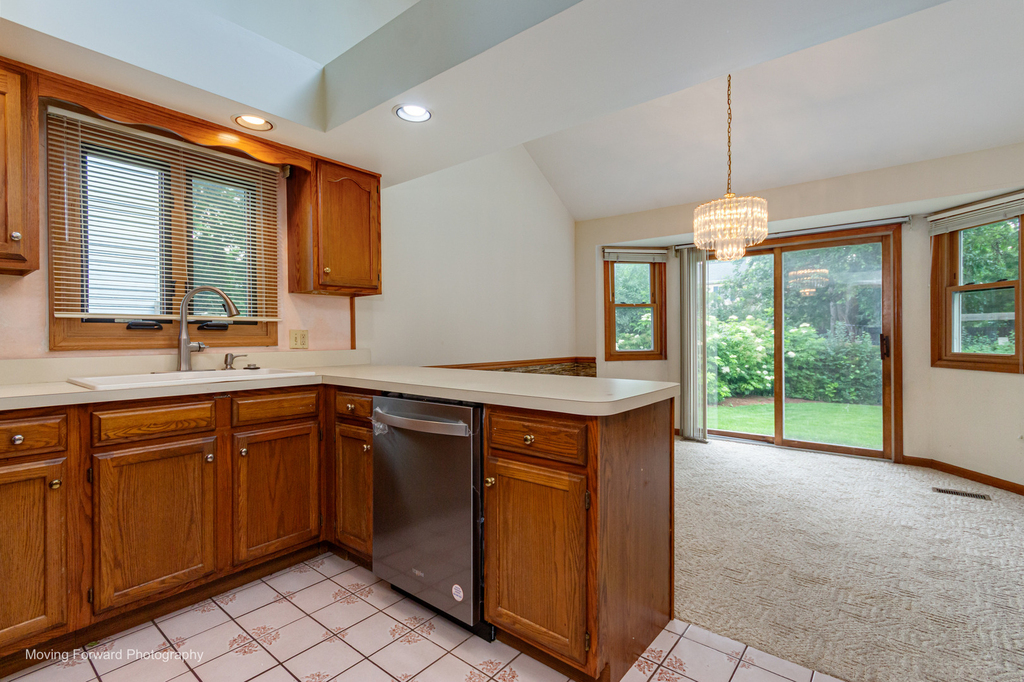 69 N Lambert Road - Photo 7