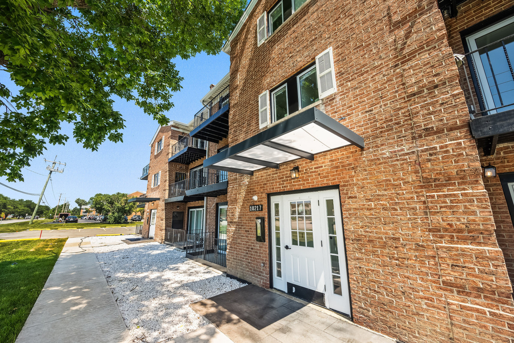 10225 Dearlove Road - Photo 15