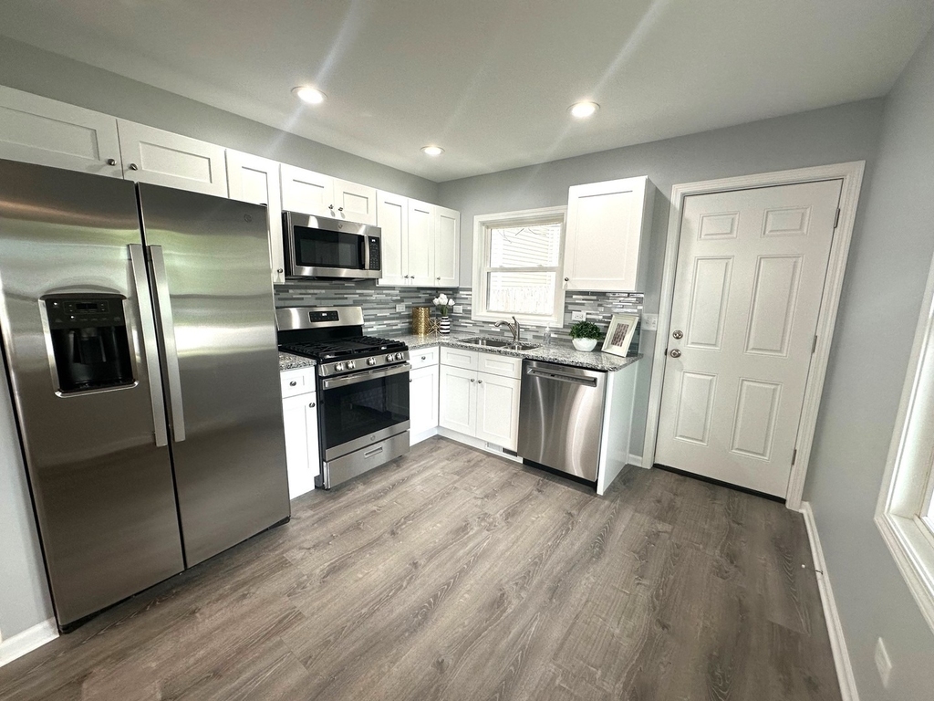 423 Westmore Meyers Road - Photo 3