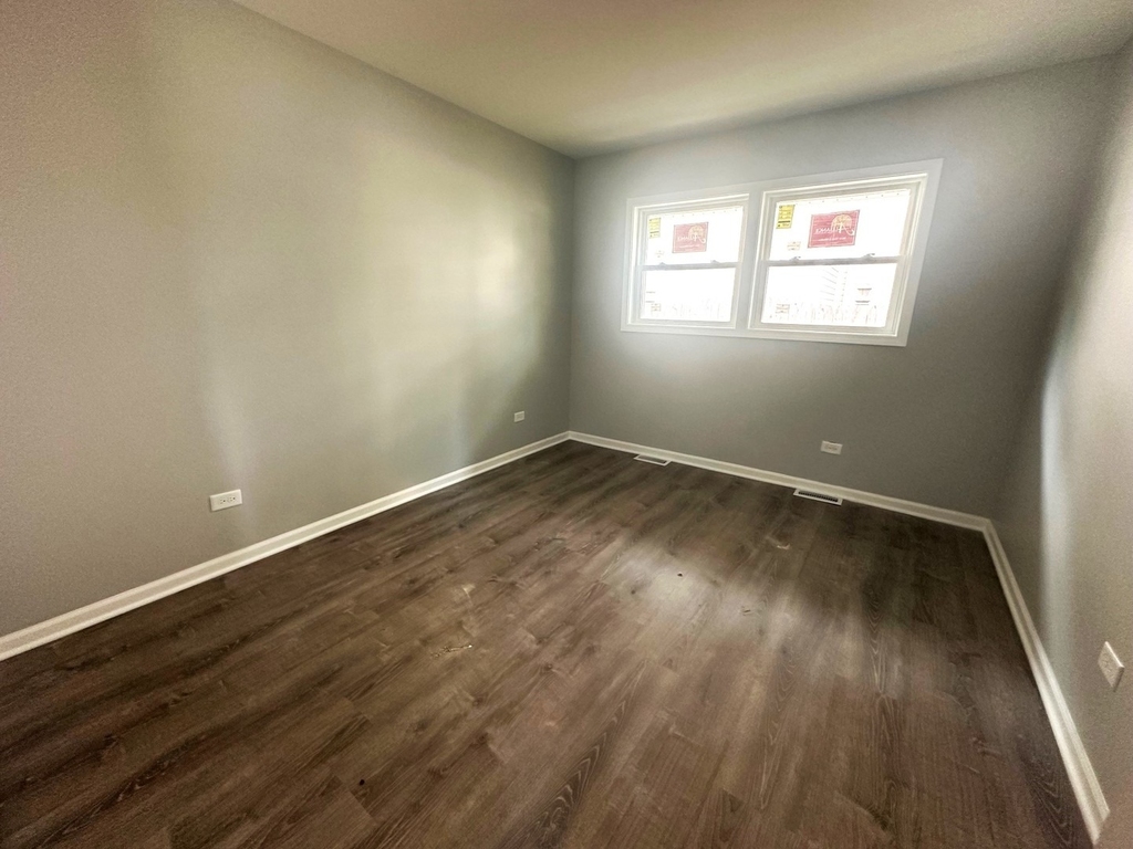 423 Westmore Meyers Road - Photo 5