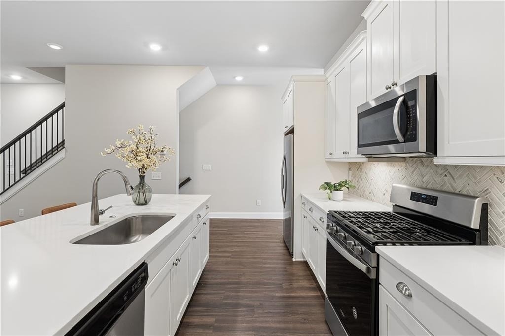 857 Constellation Drive - Photo 8