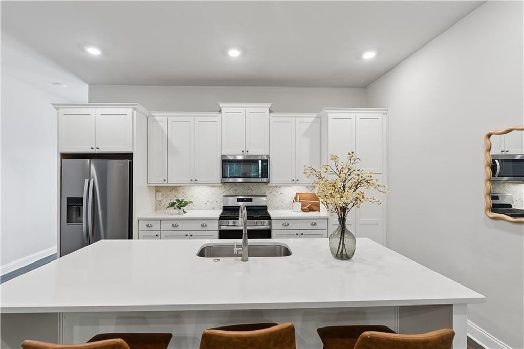 857 Constellation Drive - Photo 6