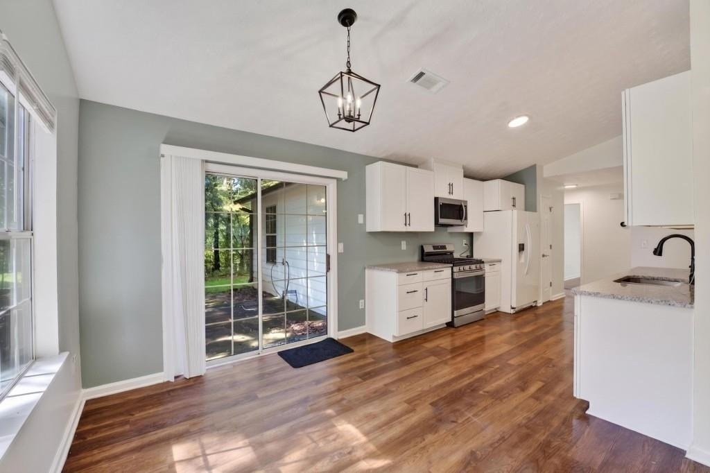 2558 Candlewood Way - Photo 9