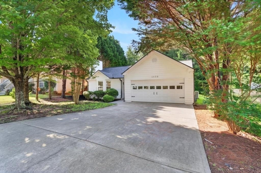 2558 Candlewood Way - Photo 2