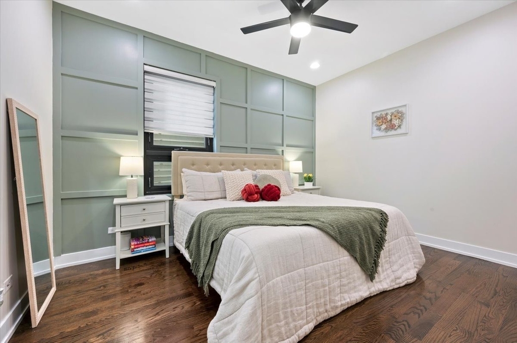 1349 N Leavitt Street - Photo 12