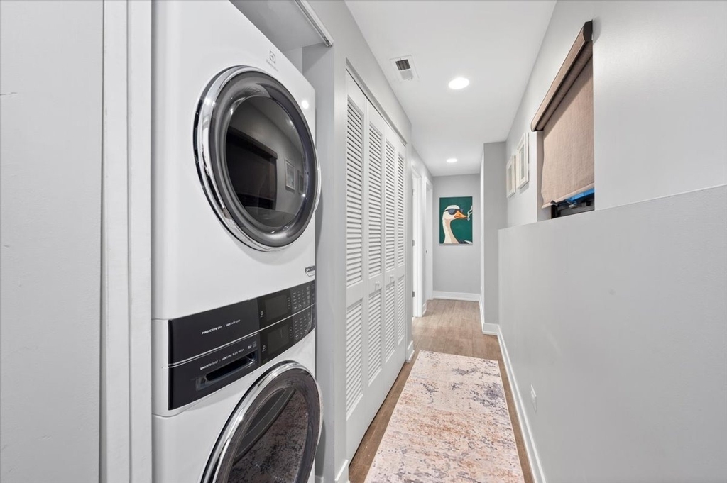 1349 N Leavitt Street - Photo 24