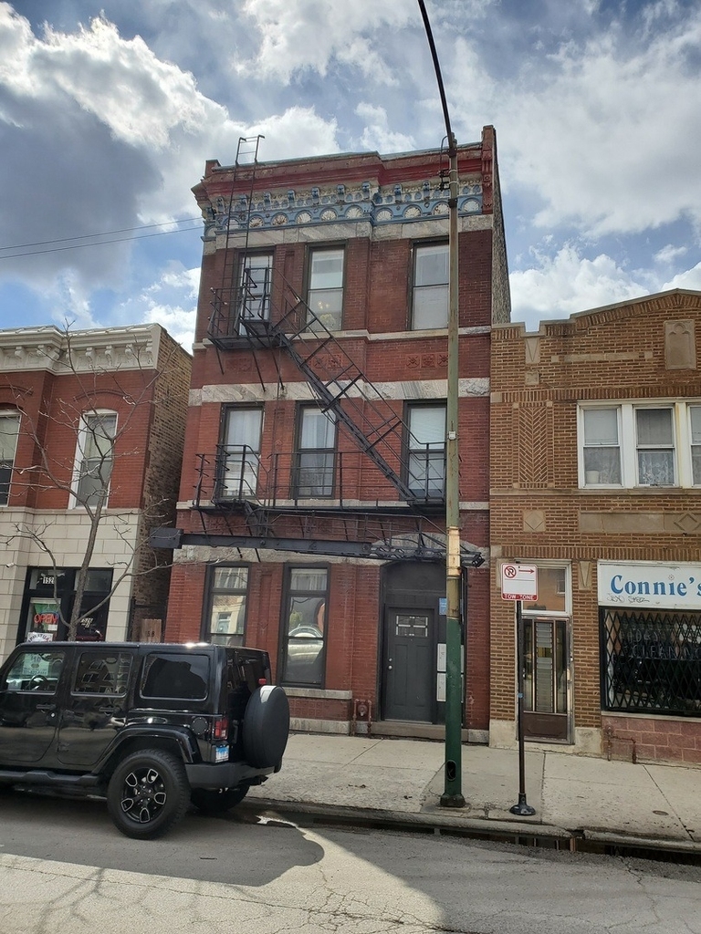1528 N Ashland Avenue - Photo 0