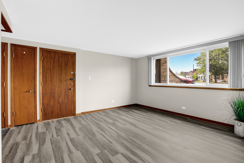 7101 W Foster Place - Photo 3