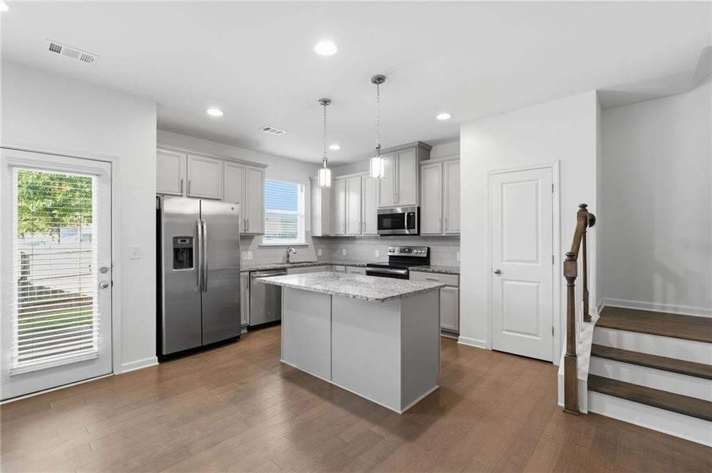 2392 Belmont Place - Photo 1