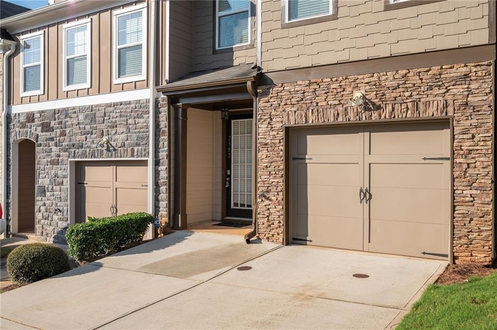 2392 Belmont Place - Photo 3