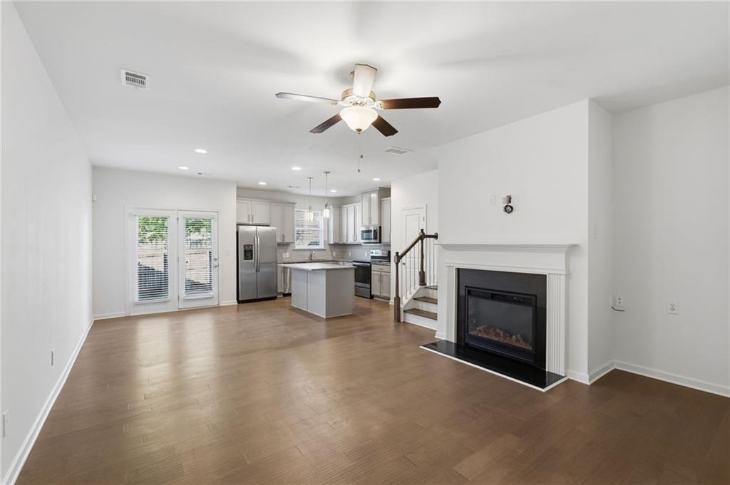 2392 Belmont Place - Photo 2