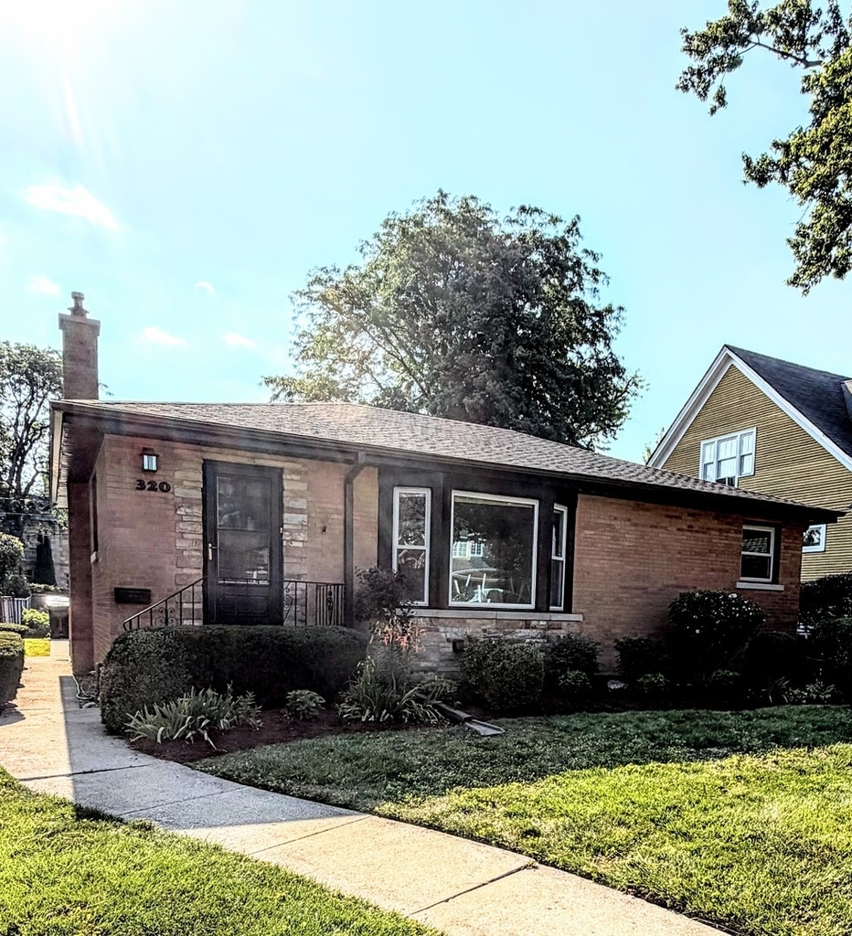 320 N Washington Avenue - Photo 0