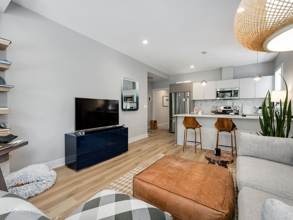 833 N Hoyne Avenue - Photo 6