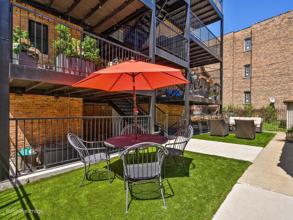 833 N Hoyne Avenue - Photo 16