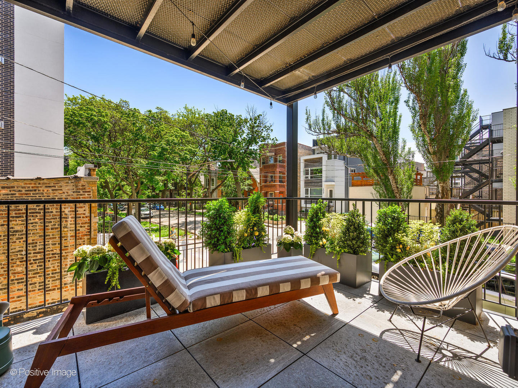 833 N Hoyne Avenue - Photo 15