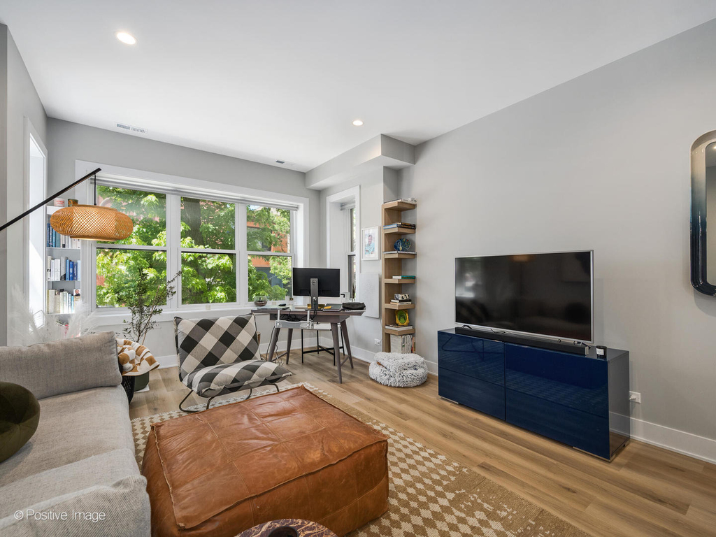 833 N Hoyne Avenue - Photo 5