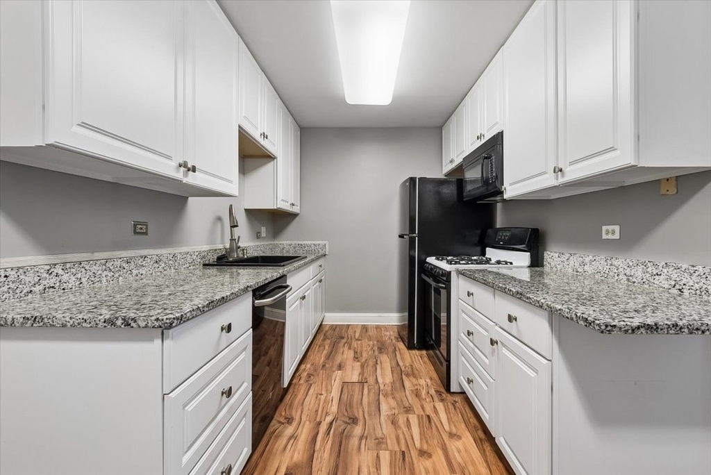 441 Park Ridge Lane - Photo 2