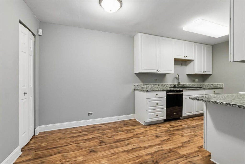 441 Park Ridge Lane - Photo 3