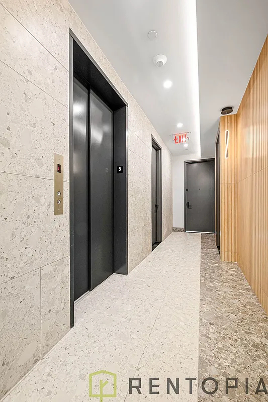 22 Frost Street - Photo 9