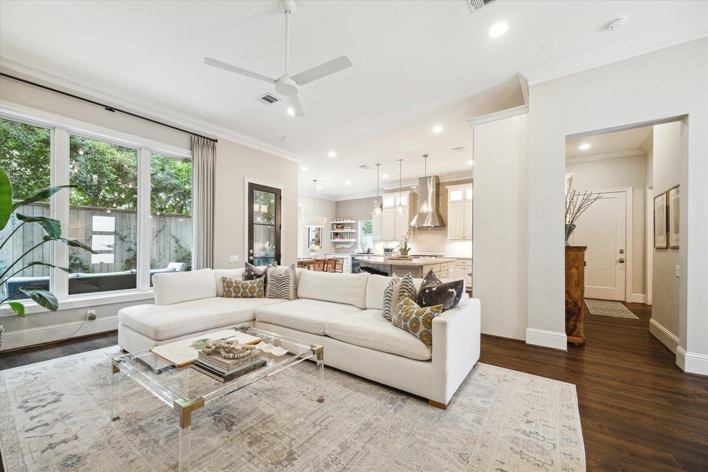 1527 Cunningham Parc Lane - Photo 3