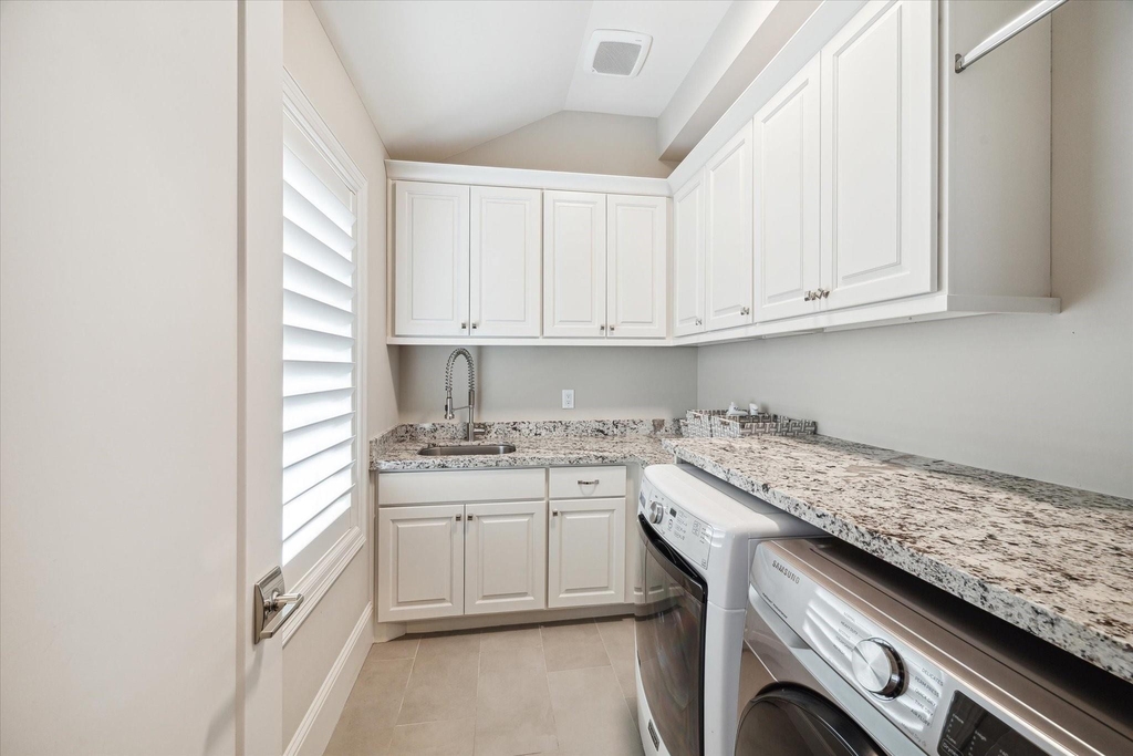 1527 Cunningham Parc Lane - Photo 22