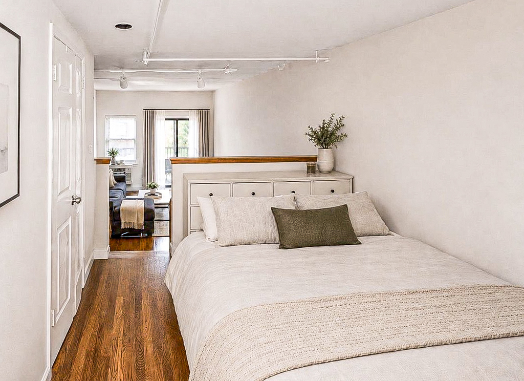 322 West 14th Street - Photo 3