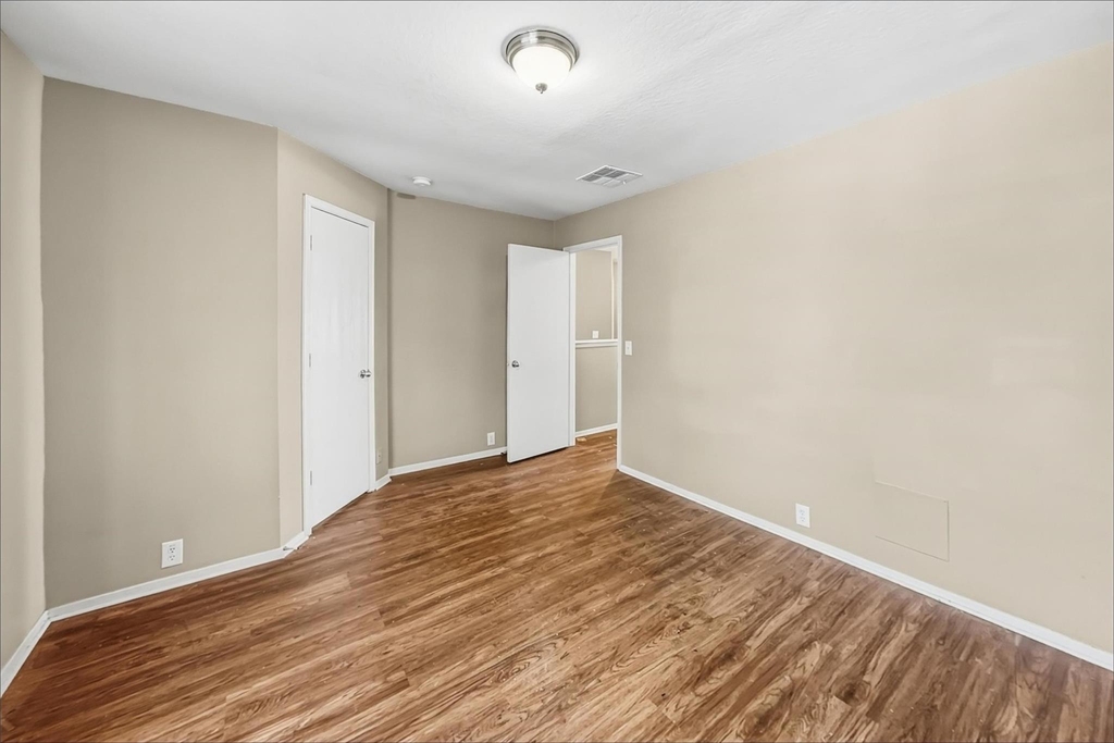 3443 Becker Glen Street - Photo 10