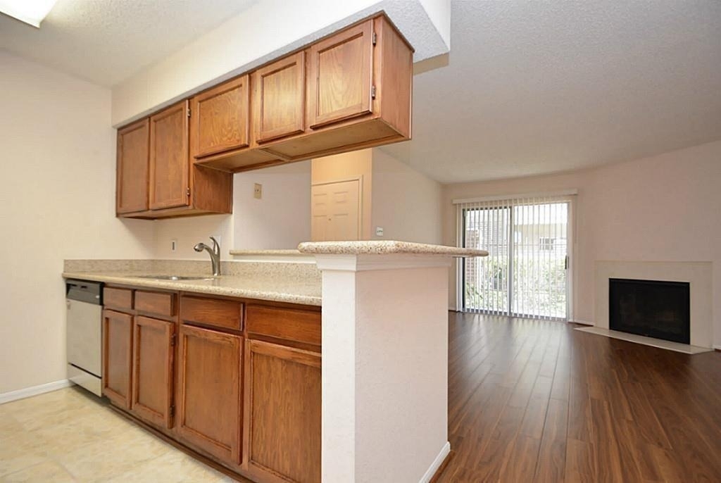 2120 El Paseo Street - Photo 7