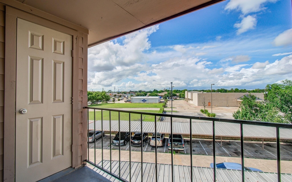 10101 S Gessner Road - Photo 22