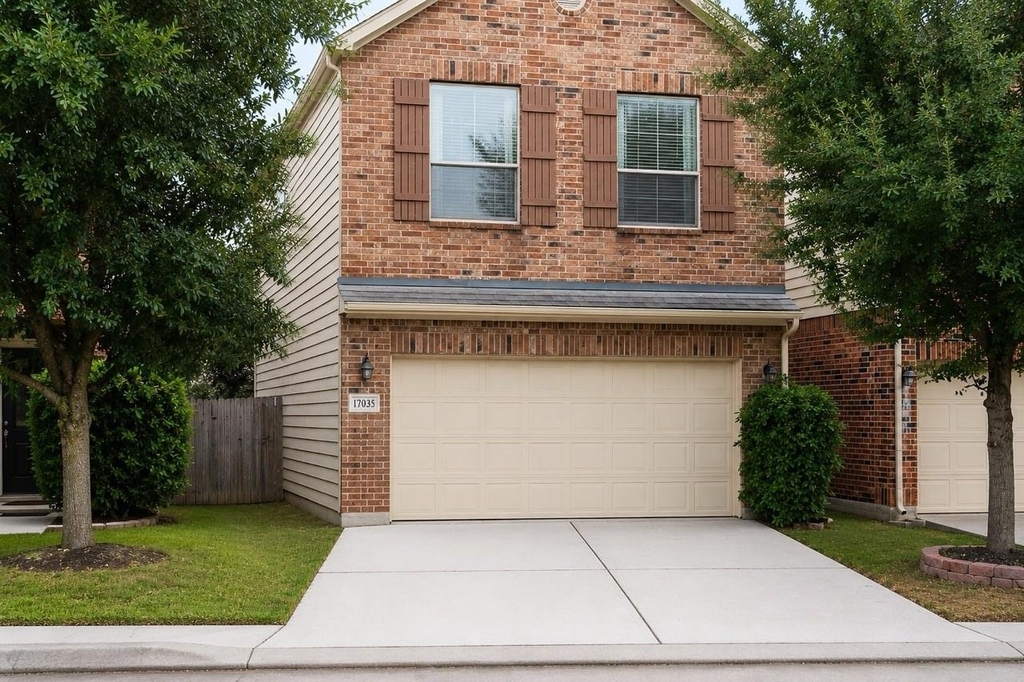 17035 Amarose Drive - Photo 31