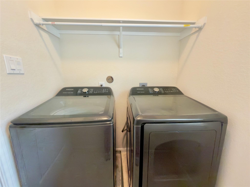 17035 Amarose Drive - Photo 22